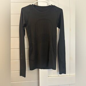 Lululemon Black Long Sleeve Athletic Top